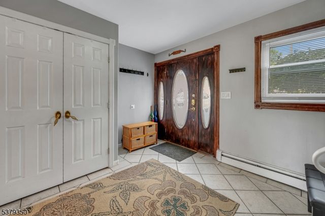 19 Indian Ln, Mount Olive Twp., NJ 07840