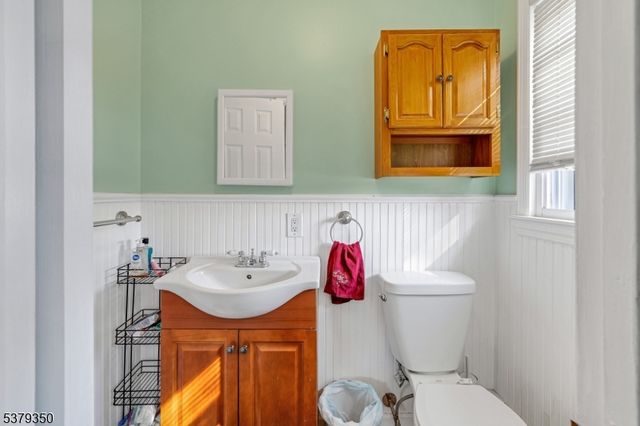 19 Indian Ln, Mount Olive Twp., NJ 07840