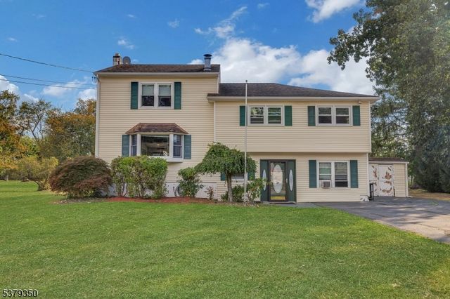 19 Indian Ln, Mount Olive Twp., NJ 07840