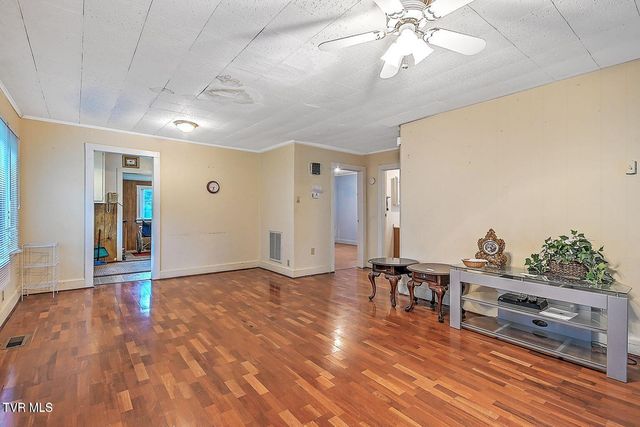 208 Gravely Road, Kingsport, TN 37665