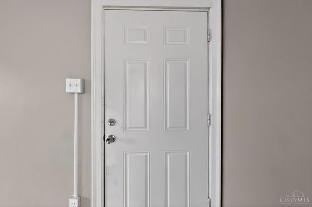 1166 Groesbeck Road, Cincinnati, OH 45224