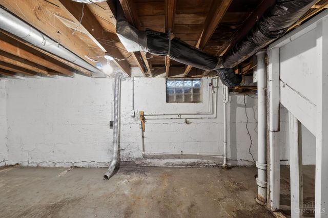 1166 Groesbeck Road, Cincinnati, OH 45224