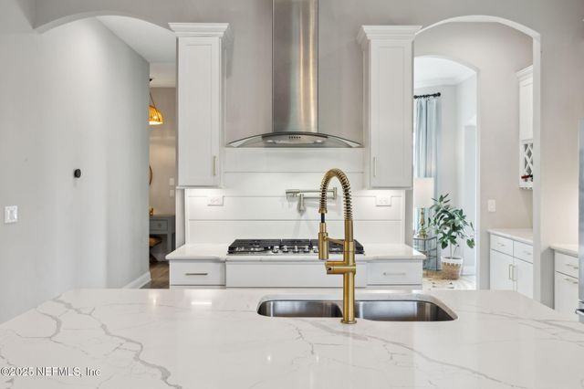 157 KAPALUA Place, St. Johns, FL 32259