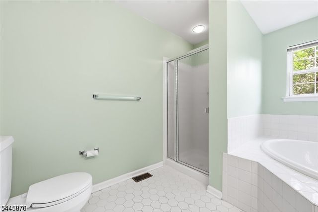 73 Castleton Rd, Montgomery Twp., NJ 08540