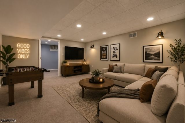 73 Castleton Rd, Montgomery Twp., NJ 08540