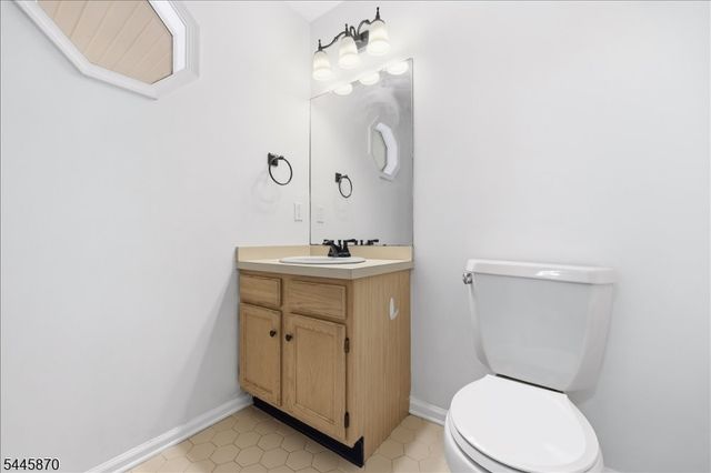 73 Castleton Rd, Montgomery Twp., NJ 08540