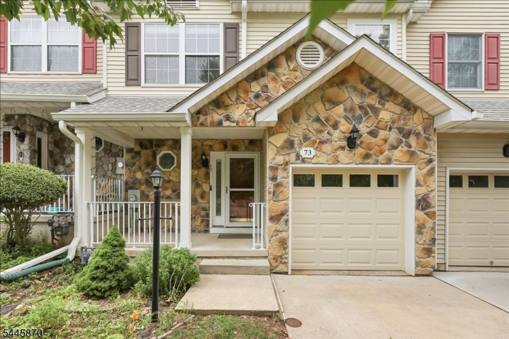 73 Castleton Rd, Montgomery Twp., NJ 08540