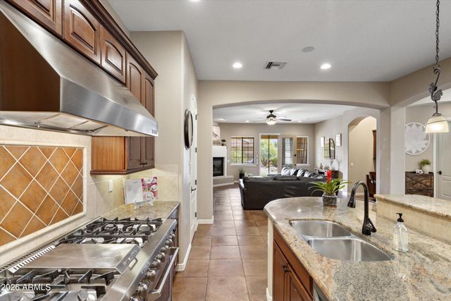 245 N PARKVIEW Court, Litchfield Park, AZ 85340