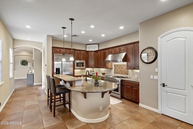 245 N PARKVIEW Court, Litchfield Park, AZ 85340