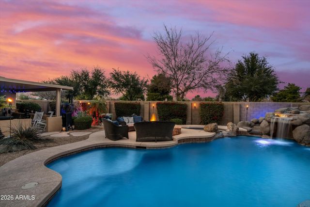 245 N PARKVIEW Court, Litchfield Park, AZ 85340