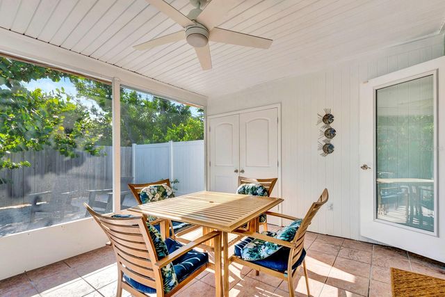 207 75TH STREET E, Bradenton Beach, FL 34217