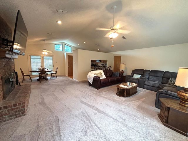10725 Legg Drive, Kemp, TX 75143