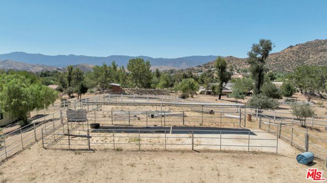 11734 Chisholm Court, Agua Dulce, CA 91390