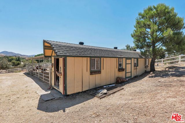 11734 Chisholm Court, Agua Dulce, CA 91390