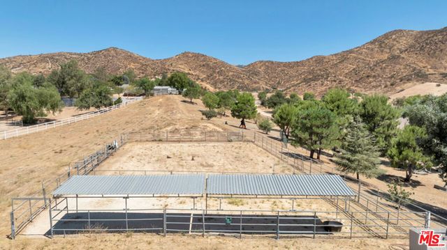 11734 Chisholm Court, Agua Dulce, CA 91390