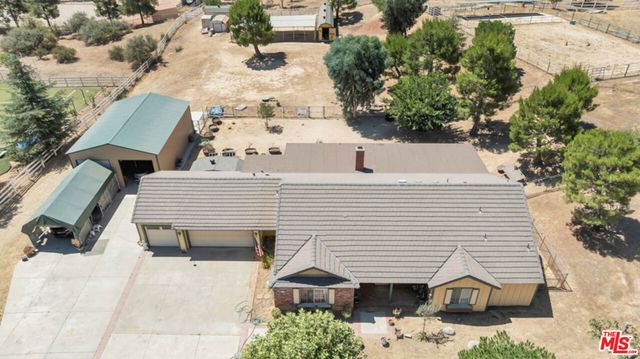 11734 Chisholm Court, Agua Dulce, CA 91390