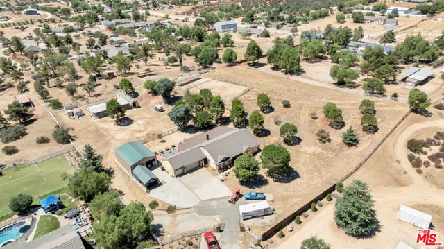11734 Chisholm Court, Agua Dulce, CA 91390