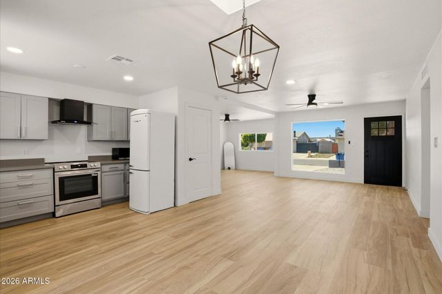 18027 N 34TH Lane, Phoenix, AZ 85053