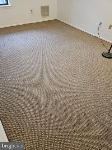 25 WYNDHAM PL, Trenton, NJ 08691