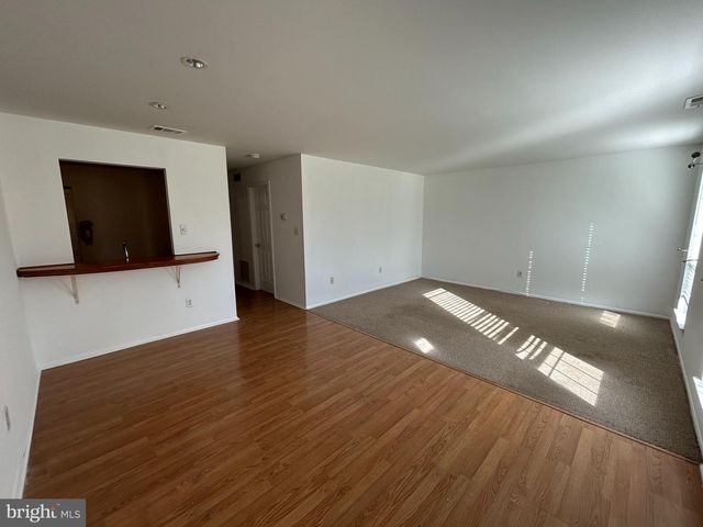 25 WYNDHAM PL, Trenton, NJ 08691