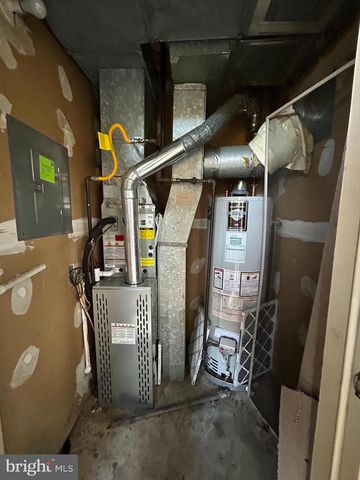 25 WYNDHAM PL, Trenton, NJ 08691