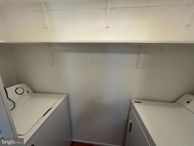 25 WYNDHAM PL, Trenton, NJ 08691