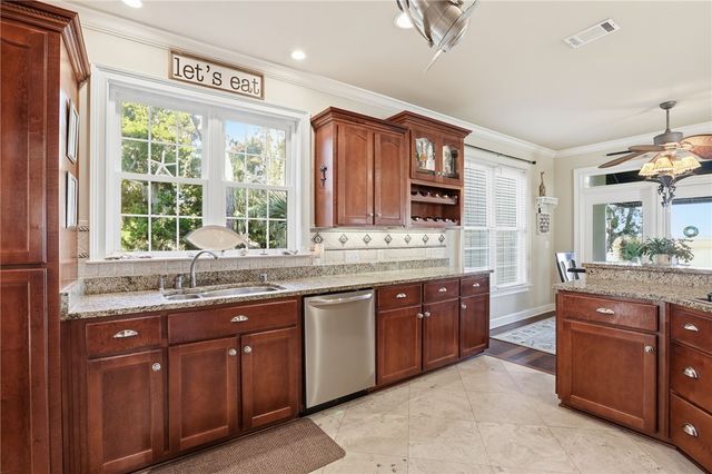 71 Thornhill Drive, Brunswick, GA 31525