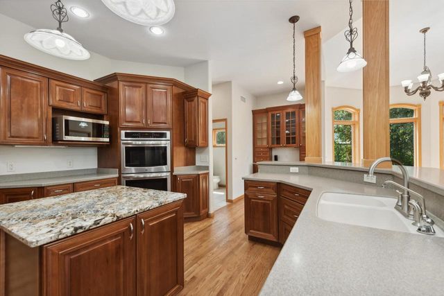 2890 Bridle COURT, Lake Geneva, WI 53147