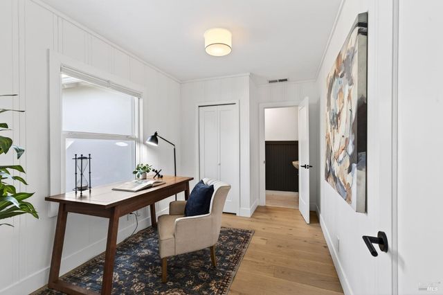 2034 Augustan Ave, Santa Rosa, CA 95404