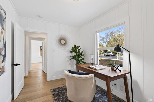 2034 Augustan Ave, Santa Rosa, CA 95404