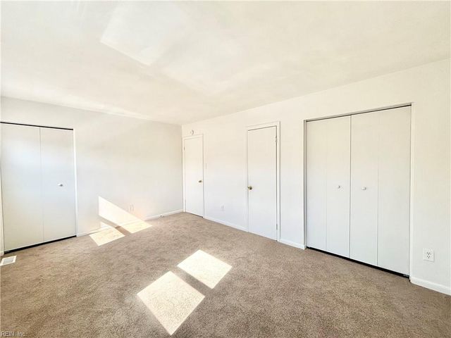 5824 Pickering ST, Virginia Beach, VA 23462