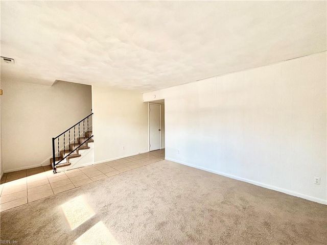 5824 Pickering ST, Virginia Beach, VA 23462