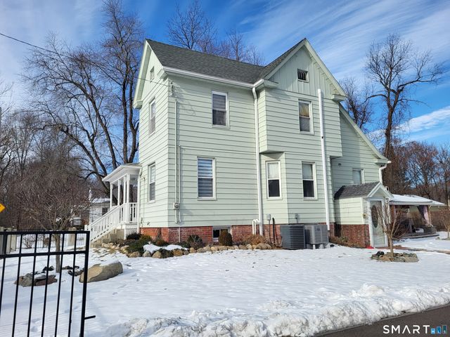 110 Darby Street, Bloomfield, CT 06002