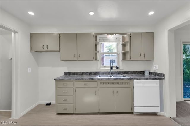 1044 S Belvoir Boulevard, South Euclid, OH 44121