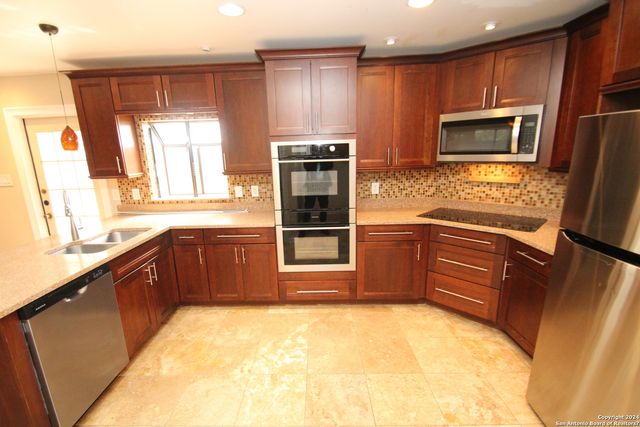 25138 SUMMIT CREEK, San Antonio, TX 78258