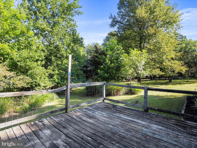 1840 SHADE LN, Berkeley Springs, WV 25411