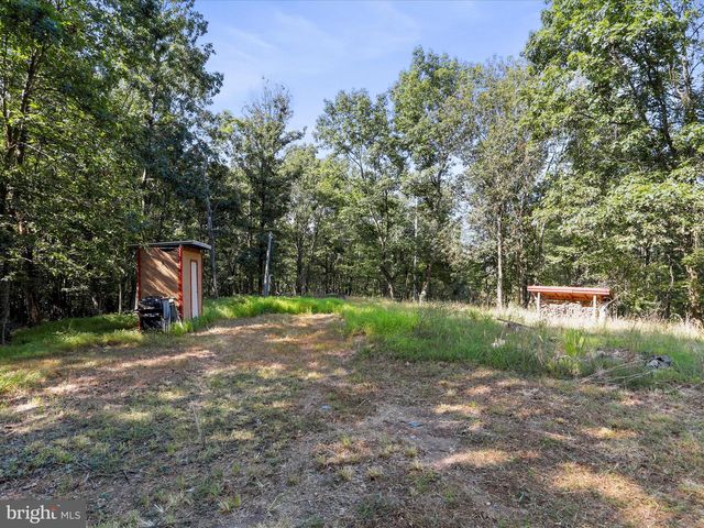 1840 SHADE LN, Berkeley Springs, WV 25411