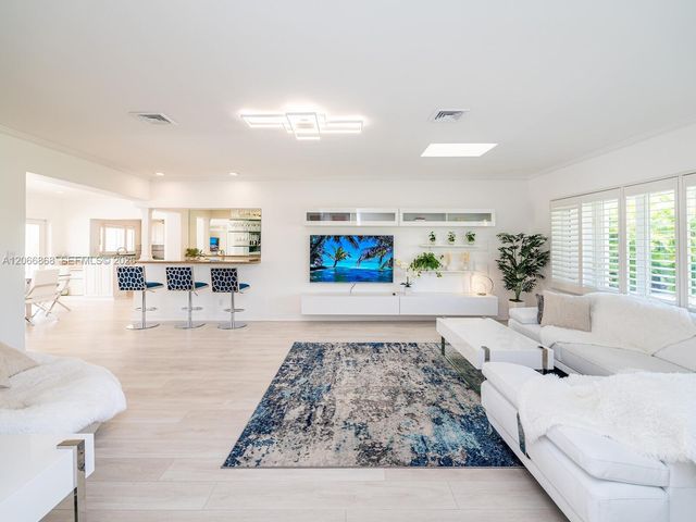 2118 NE 15th Street, Fort Lauderdale, FL 33304
