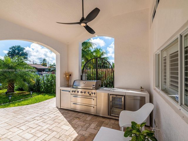 2118 NE 15th Street, Fort Lauderdale, FL 33304