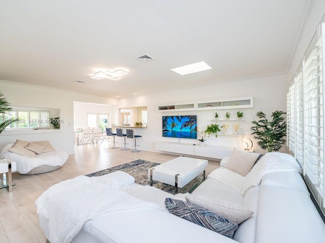 2118 NE 15th Street, Fort Lauderdale, FL 33304