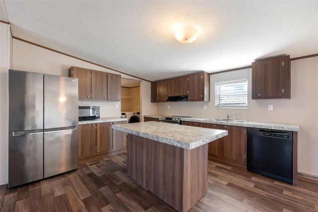 624 S Old Stagecoach RD, Kyle, TX 78640