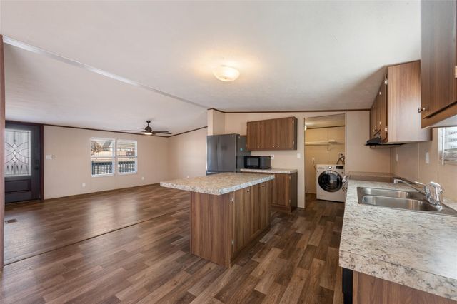 624 S Old Stagecoach RD, Kyle, TX 78640