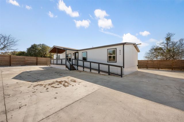 624 S Old Stagecoach RD, Kyle, TX 78640