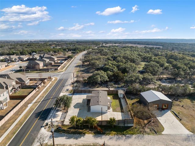 624 S Old Stagecoach RD, Kyle, TX 78640