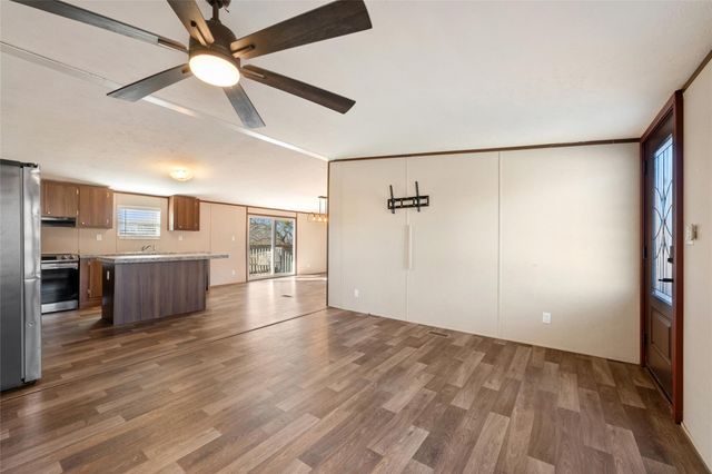 624 S Old Stagecoach RD, Kyle, TX 78640