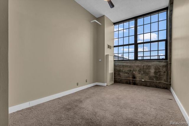 6533 E Jefferson Ave 503, Detroit, MI 48207