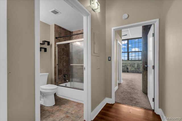 6533 E Jefferson Ave 503, Detroit, MI 48207