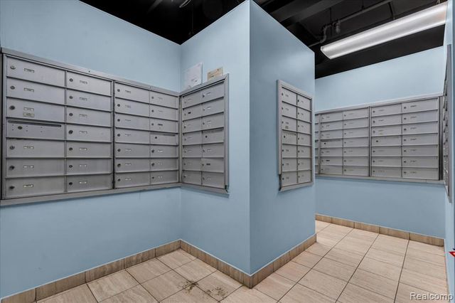 6533 E Jefferson Ave 503, Detroit, MI 48207