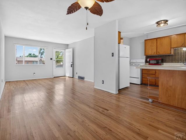 35 MacArthur Rd, Pueblo, CO 81001