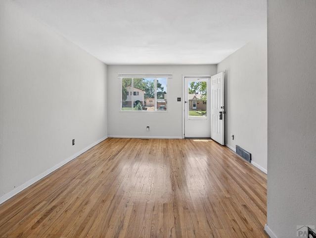 35 MacArthur Rd, Pueblo, CO 81001